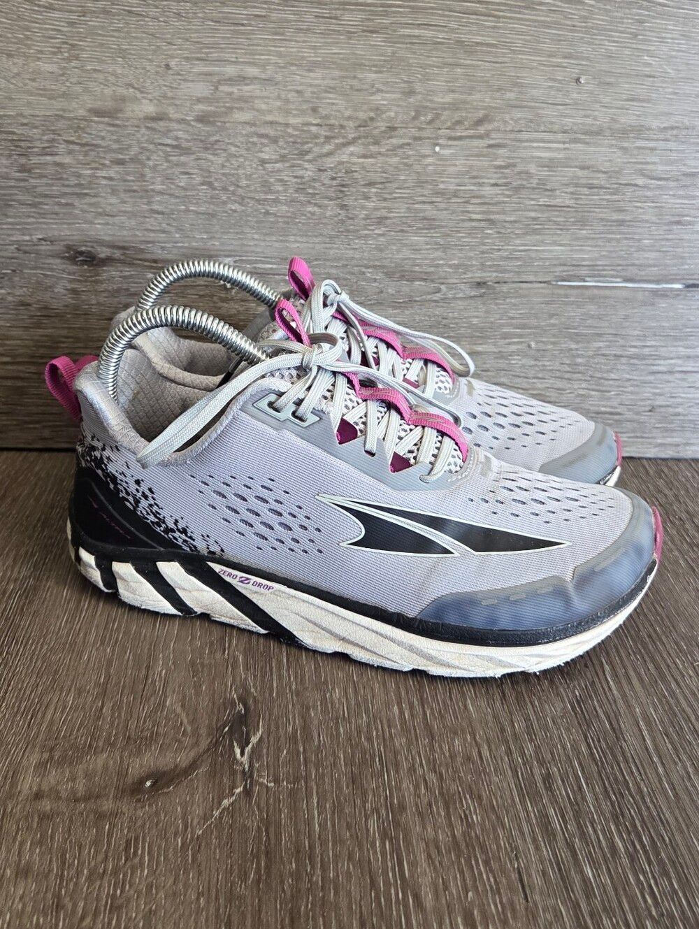 Altra Torin 4 Zero Drop Womens 7.5 Gray Running Athletic Shoes